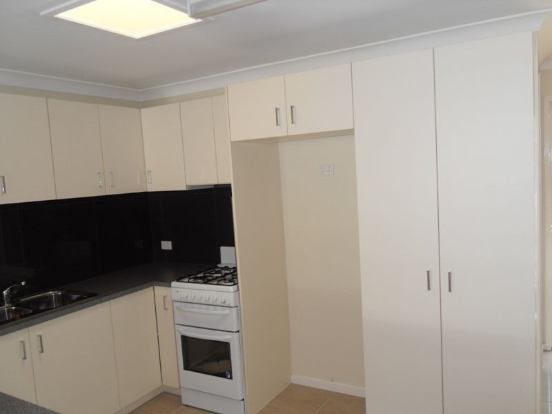 7/3 Spalding Crescent, Goodna QLD 4300