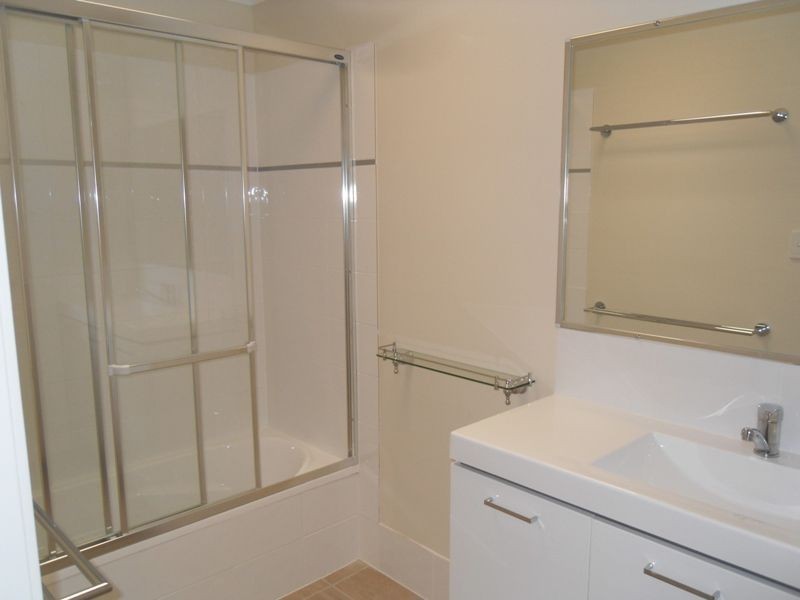 7/3 Spalding Crescent, Goodna QLD 4300