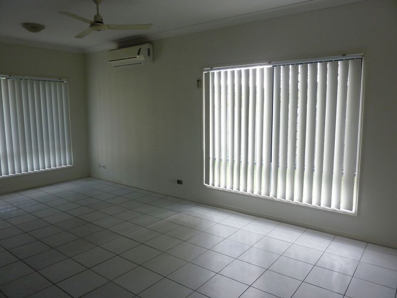 4 Nicholls Drive, Redbank Plains QLD 4301