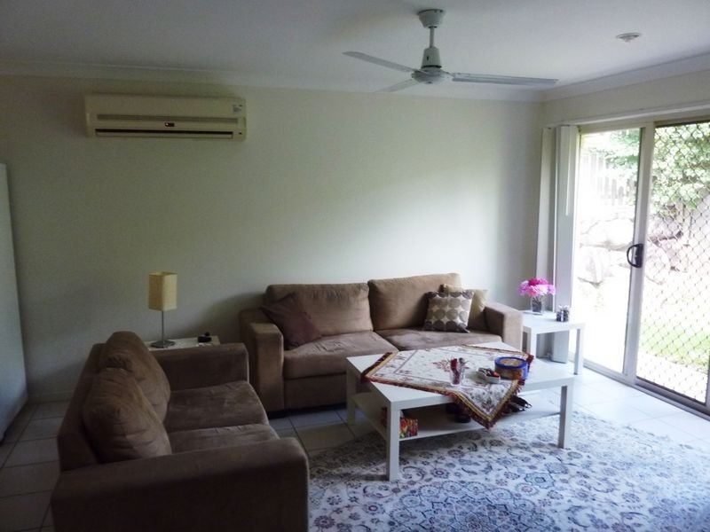 18/8 Rosegum Place, Redbank Plains QLD 4301