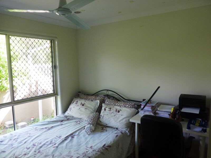 18/8 Rosegum Place, Redbank Plains QLD 4301