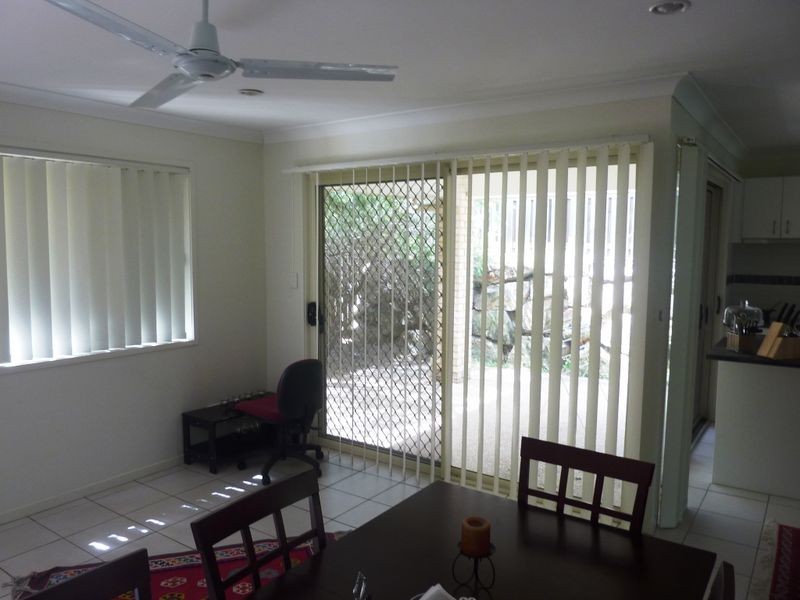 18/8 Rosegum Place, Redbank Plains QLD 4301