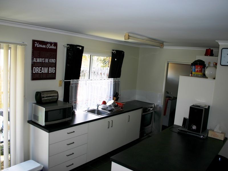 1/3 Broadfoot Drive, Goodna QLD 4300