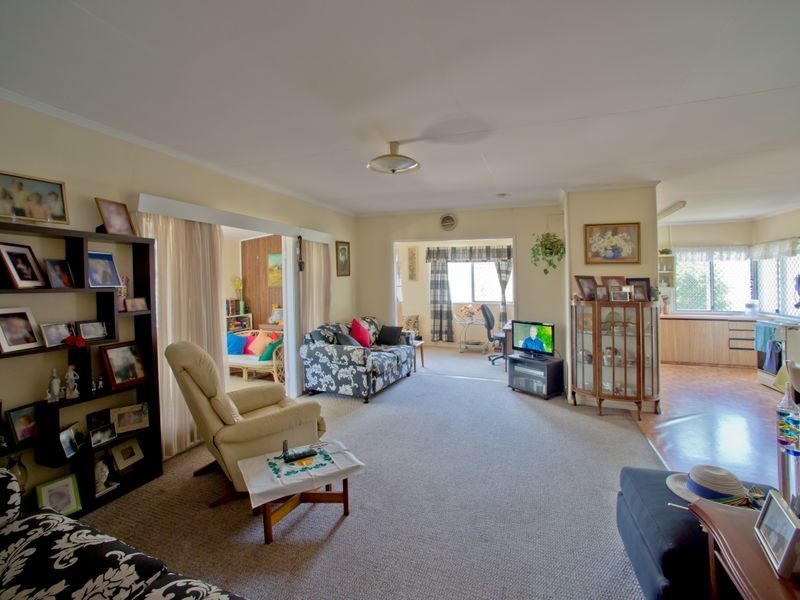 4 Slone Street, Riverview QLD 4303