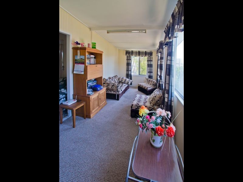 4 Slone Street, Riverview QLD 4303