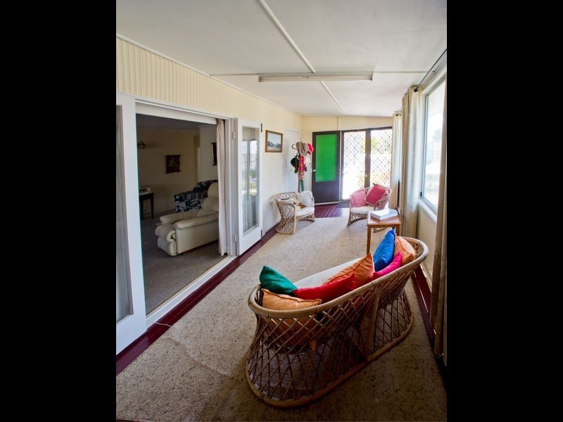 4 Slone Street, Riverview QLD 4303