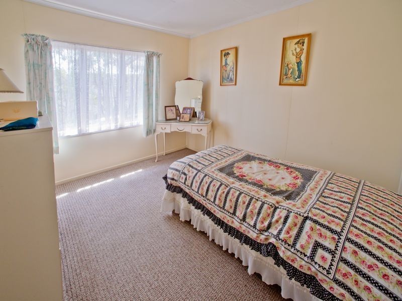 4 Slone Street, Riverview QLD 4303