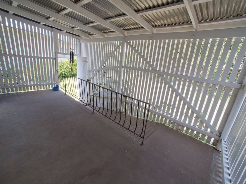 4 Slone Street, Riverview QLD 4303