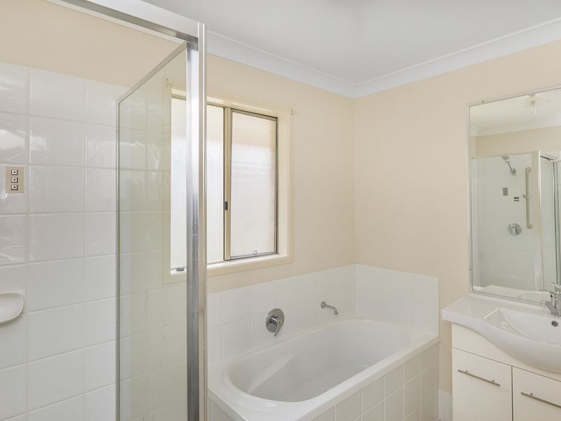 5 Garden Avenue, Camira QLD 4300