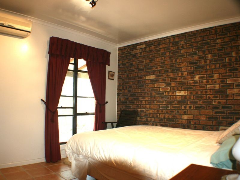 15 Boda Street, Camira QLD 4300