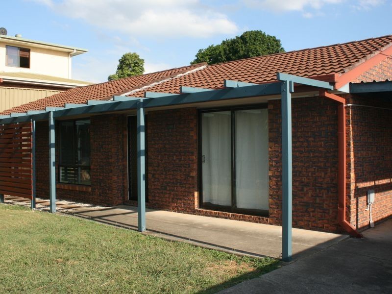 9 Banks Court, Redbank Plains QLD 4301