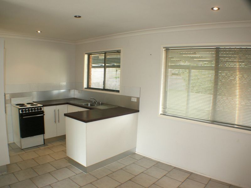 9 Banks Court, Redbank Plains QLD 4301