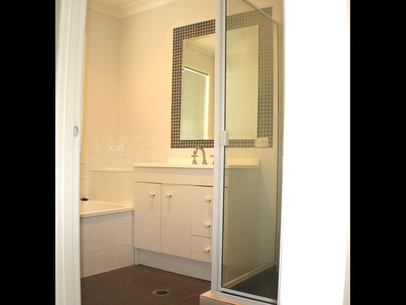 9 Banks Court, Redbank Plains QLD 4301