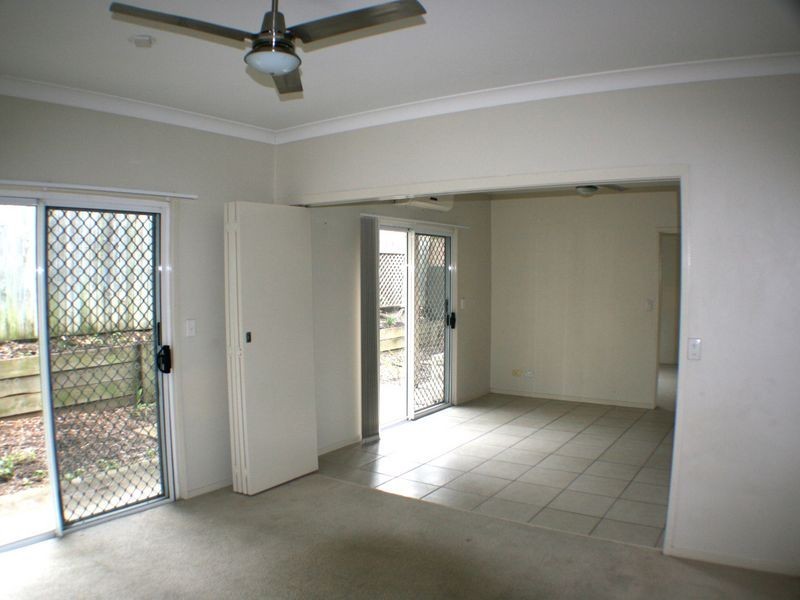 5/33 Law Street South, Redbank QLD 4301