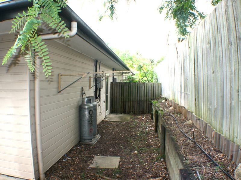 5/33 Law Street South, Redbank QLD 4301