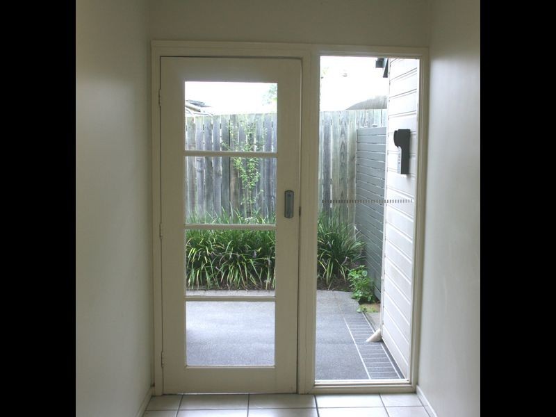 5/33 Law Street South, Redbank QLD 4301