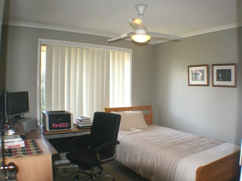 16 Crestwood Drive, Camira QLD 4300