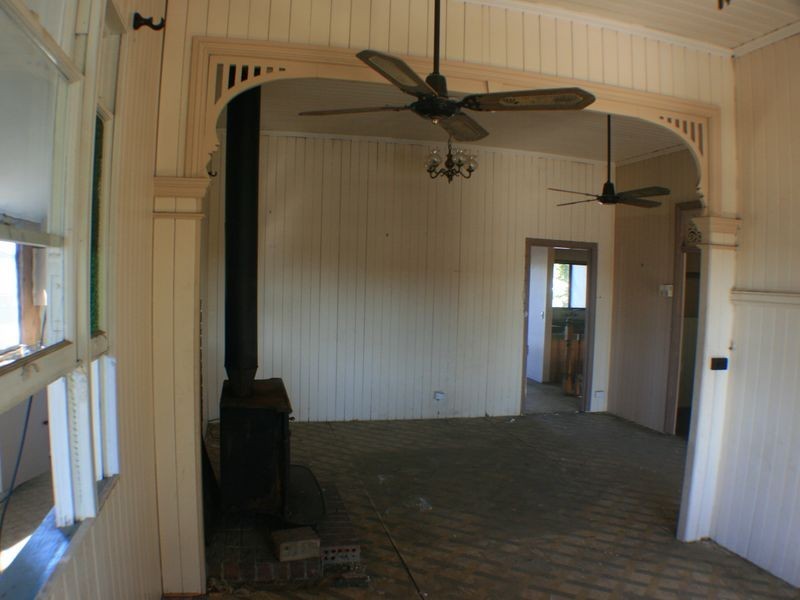 40 Old Logan Road, Gailes QLD 4300