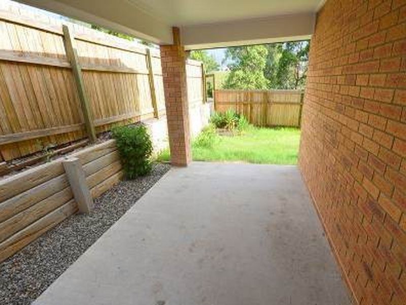 32 Hallvard Crescent, Augustine Heights QLD 4300