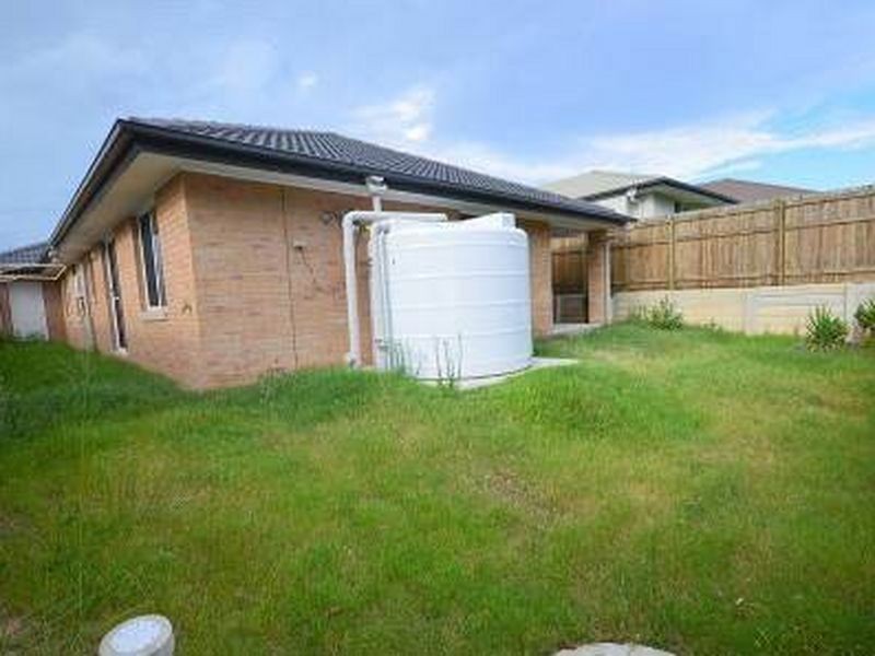 32 Hallvard Crescent, Augustine Heights QLD 4300