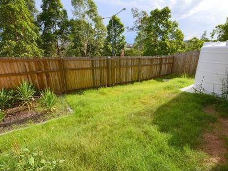 32 Hallvard Crescent, Augustine Heights QLD 4300
