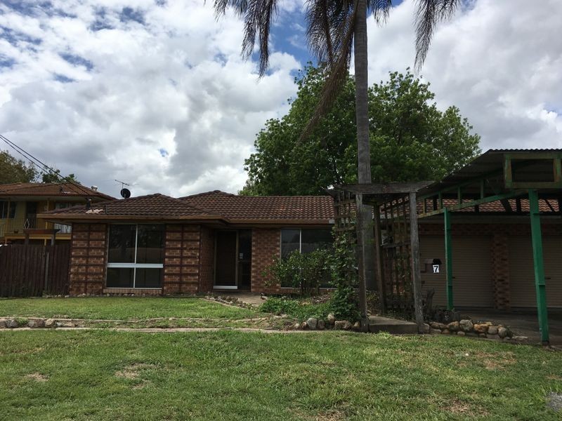 7 Laurel Street, Redbank Plains QLD 4301