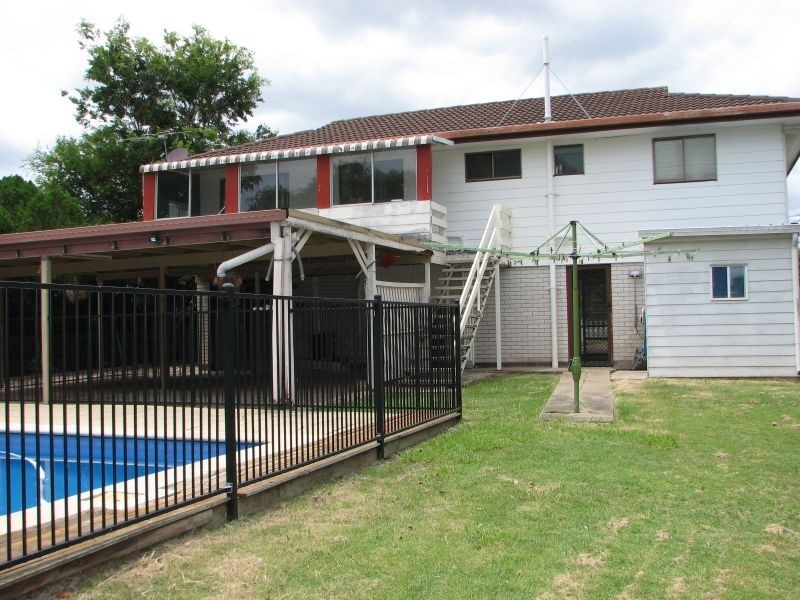 11 Glen Avon Drive, Redbank Plains QLD 4301