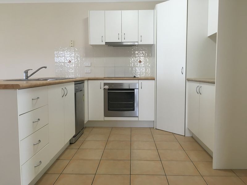 1 & 2/24 Bassili Drive, Collingwood Park QLD 4301