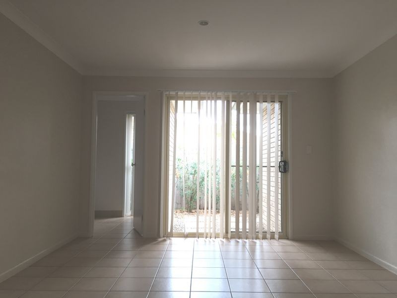 1 & 2/24 Bassili Drive, Collingwood Park QLD 4301