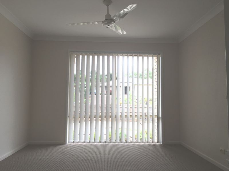1 & 2/24 Bassili Drive, Collingwood Park QLD 4301