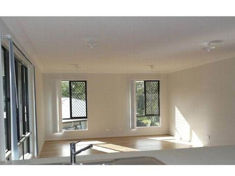 9 Conway Street, Riverview QLD 4303