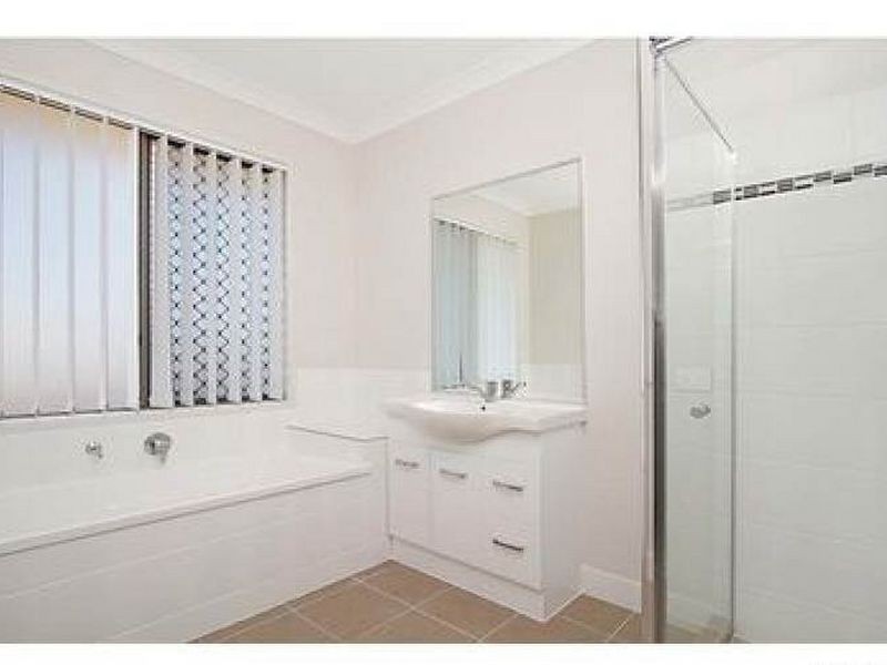 11 Clarke Court, Collingwood Park QLD 4301