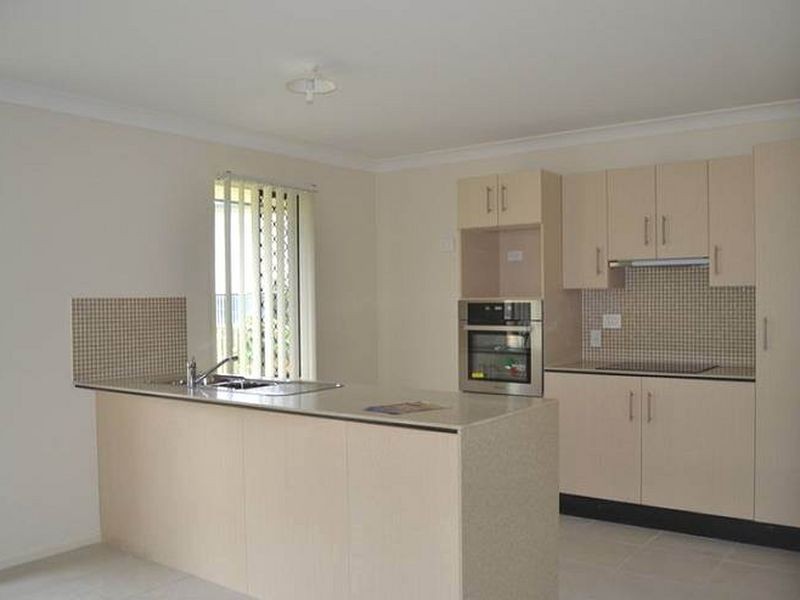 11 Conway Street, Riverview QLD 4303