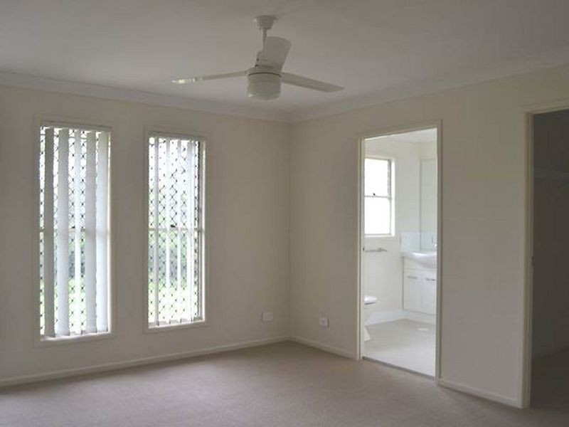 11 Conway Street, Riverview QLD 4303