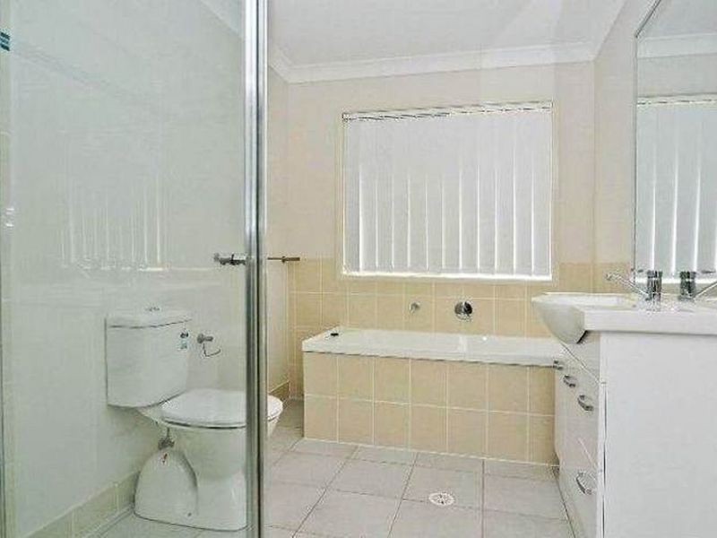 35 Conway Street, Riverview QLD 4303