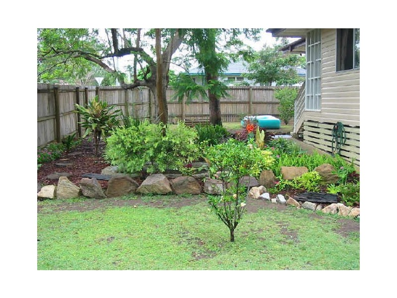 5 Bass Street, Leichhardt QLD 4305