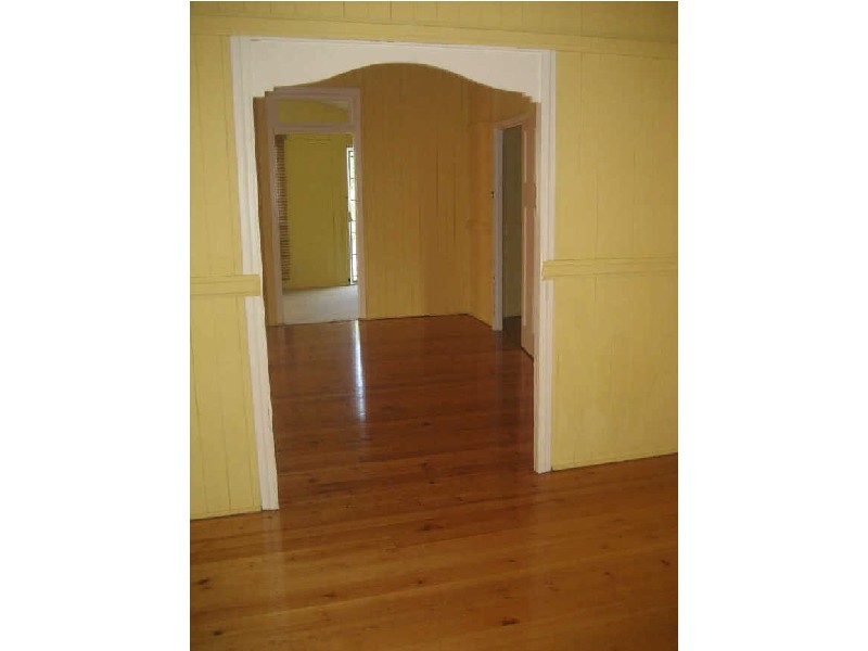 265 Warwick Road, Churchill QLD 4305