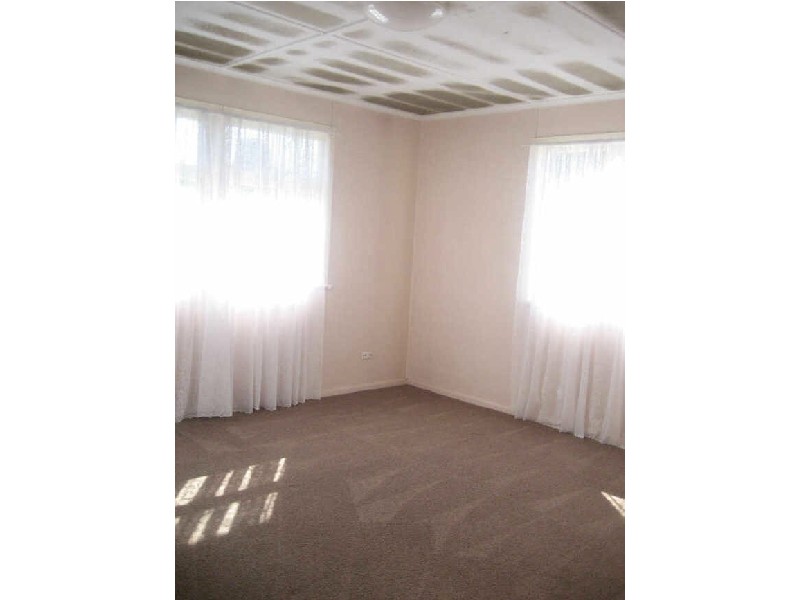 22 Rodney Street, Silkstone QLD 4304