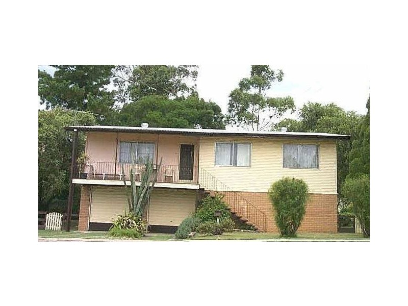 101 Robertson Road, Raceview QLD 4305