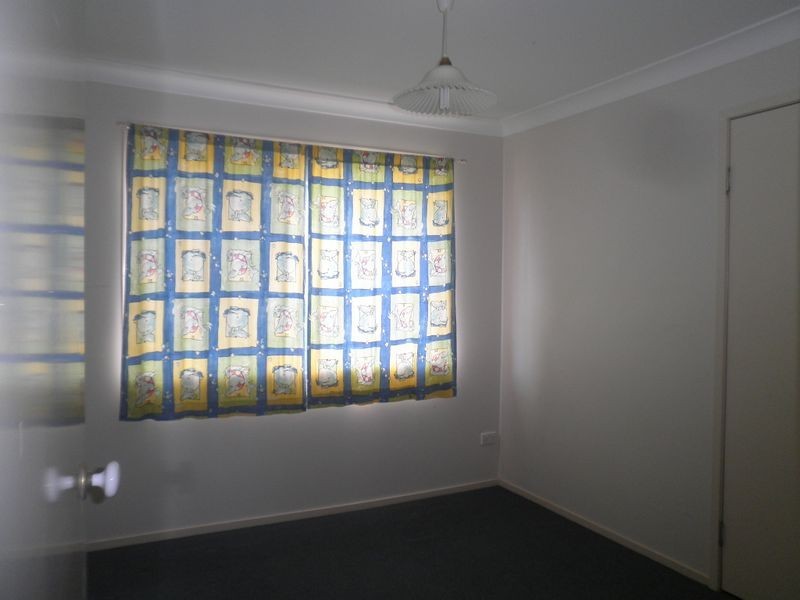 5 Lyrebird Lane, Bellbird Park QLD 4300