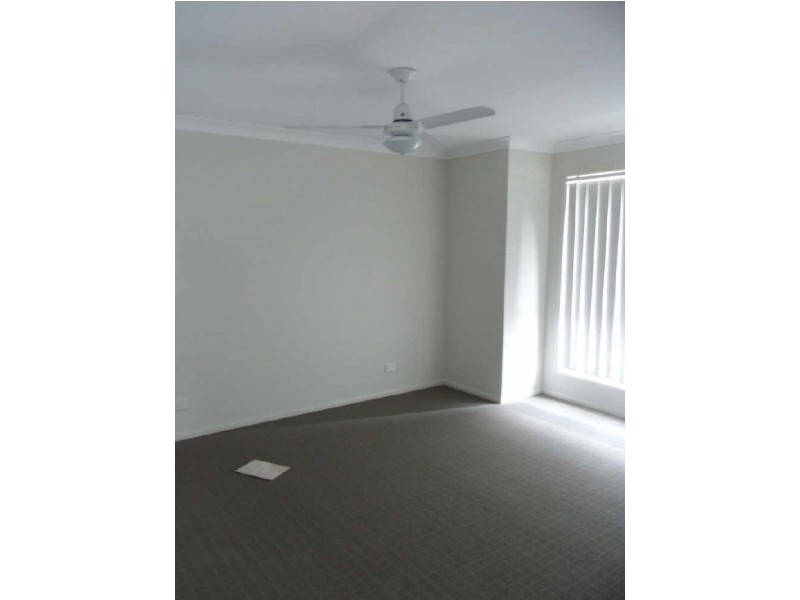 16 Harold Reinhardt Drive, Redbank Plains QLD 4301