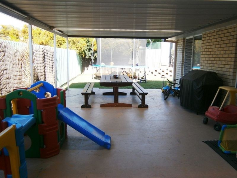 135 Whitmore Crescent, Goodna QLD 4300