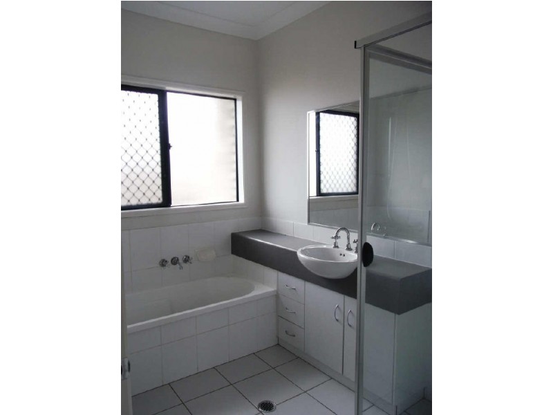 190 Henty Drive, Redbank Plains QLD 4301