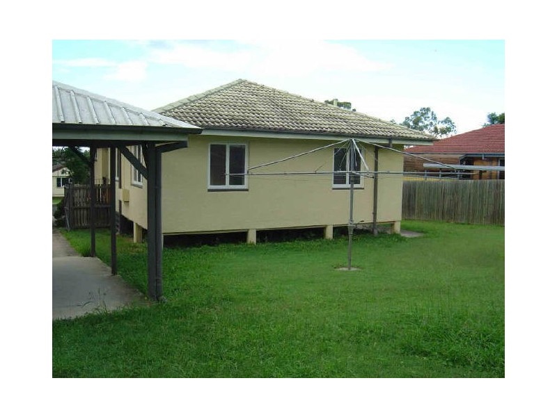 43 Price Street, Riverview QLD 4303