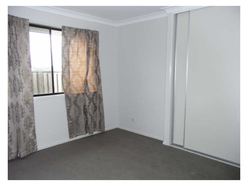 7 TAIT AV, Redbank Plains QLD 4301