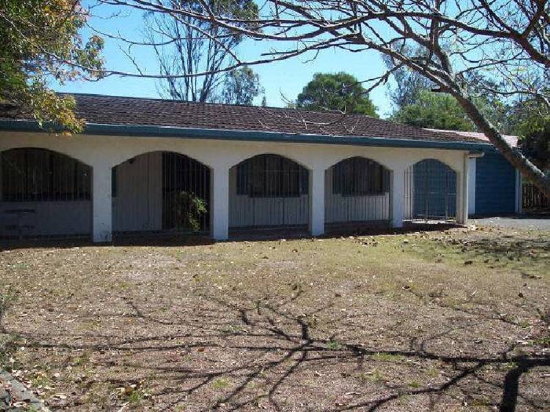 11 Shirley Street, Redbank Plains QLD 4301