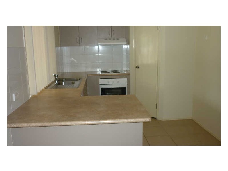 2 Barker Close, Goodna QLD 4300