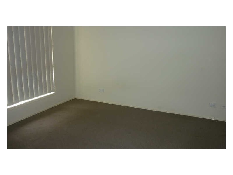 2 Barker Close, Goodna QLD 4300