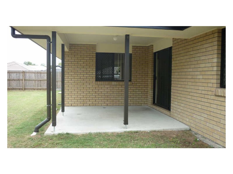 2 Barker Close, Goodna QLD 4300