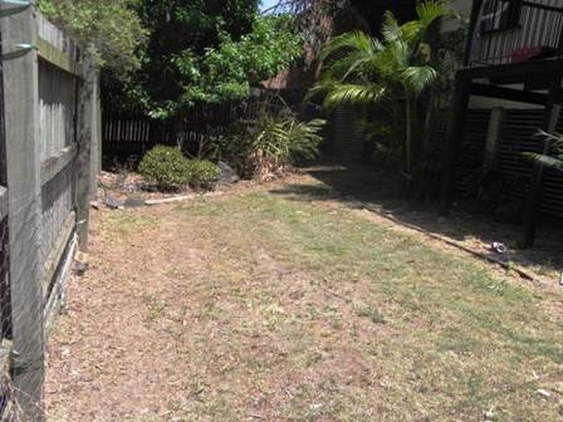 8 Little St, Goodna QLD 4300